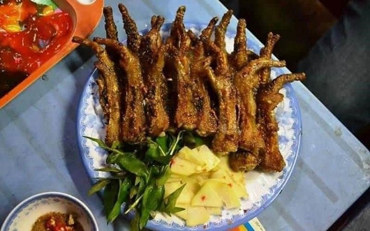 Chân gà nướng - món ăn vạt ngon ở Ninh Bình